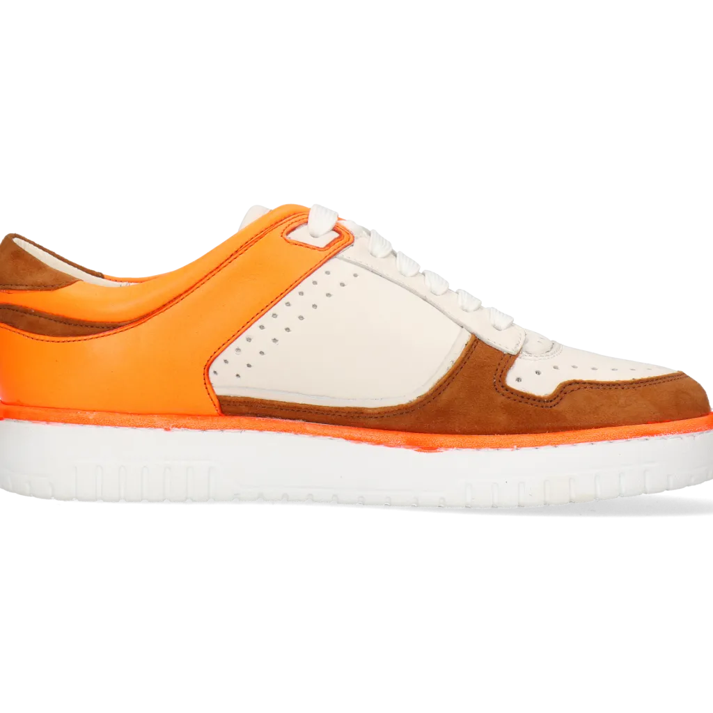 Melvin & Hamilton Adele 2 Multi Outlet